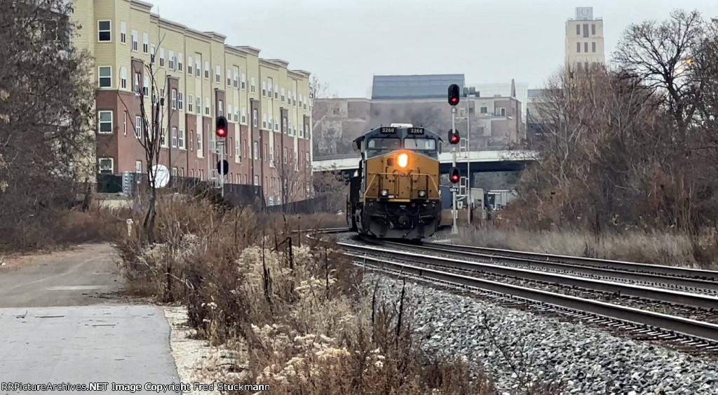 CSX 3266 and the Exchange St. signals.